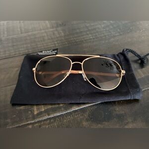 Women’s Oscar de la Renta OSS3041-718 Gold / Brown Gradient Sunglasses.